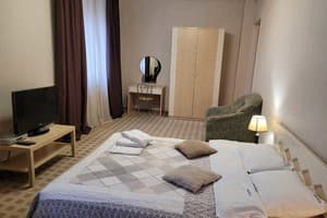 Квартира Home Hotel ул. Крещатик, 27. Апартаменты 4-местный Двухкомнатная квартира, ул. Крещатик, 27 9