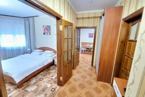 Апарт-отель Михаила Гришко, 9. Апартаменты трехместный  7