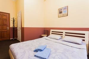 В центре Киева по ул.Саксаганского 2